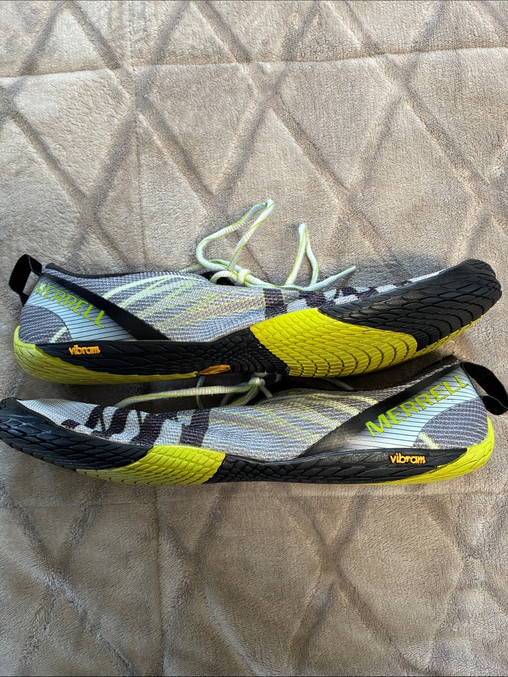Merrell Men’s Vapor White/Line Barefoot Running/Hiking Shoes Size 12